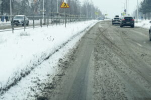 Trudna noc drogowców - Radio Kielce 08.01.2026. Kielce. Zima / Fot. Jarosław Kubalski - Radio Kielce