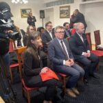 Ostatnie tegoroczne rozdanie w ramach rządowego programu drogowego - Radio Kielce 15.12.2025. Kielce. Podpisanie umów w ramach Rządowego Funduszu Rozwoju Dróg na 2025 rok / Fot. Izabela Mortas-Rubak - Radio Kielce