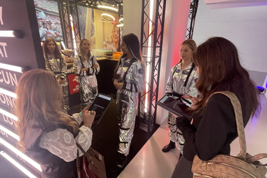 „Szponcić” zostało Młodzieżowym Słowem Roku 2025 - Radio Kielce „Szponcić” zostało Młodzieżowym Słowem Roku 2025 - Radio Kielce