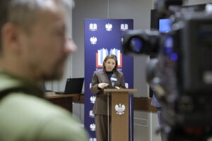 Czy ocena funkcjonalna zmieni polską szkołę? - Radio Kielce 04.12.2025. Kielce. Świętokrzyski Urząd Wojewódzki. Konferencja „Ocena funkcjonalna w praktyce szkolnej” Na zdjęciu: Izabela Ziętka, wiceminister edukacji narodowej / Fot. Jarosław Kubalski - Radio Kielce