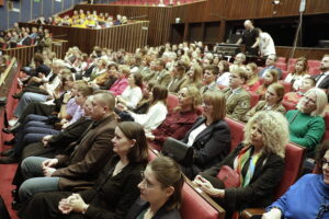 Na co dzień pomagają innym. Wolontariusze zostali nagrodzeni - Radio Kielce 05.12.2025. Kielce. Gala „Laur Wolontariatu” / Fot. Jarosław Kubalski - Radio Kielce