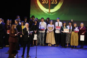 Na co dzień pomagają innym. Wolontariusze zostali nagrodzeni - Radio Kielce 05.12.2025. Kielce. Gala „Laur Wolontariatu” / Fot. Jarosław Kubalski - Radio Kielce