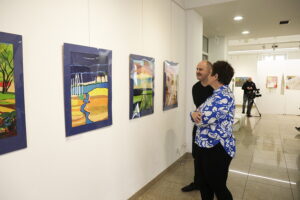 Burza triumfowała w artystycznych zmaganiach - Radio Kielce 07.12.2025. Kielce. BWA. VIII Interdyscyplinarny Konkurs Plastyczny dla osób z niepełnosprawnościami z terenu miasta Kielce i powiatu kieleckiego / Fot. Jarosław Kubalski - Radio Kielce