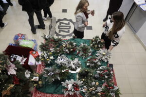 Uczniowie ZDZ w Kielcach wspierają stacjonarne hospicjum - Radio Kielce Uczniowie ZDZ w Kielcach wspierają stacjonarne hospicjum