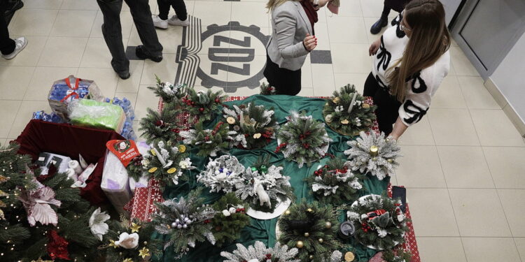 Uczniowie ZDZ w Kielcach wspierają stacjonarne hospicjum - Radio Kielce Uczniowie ZDZ w Kielcach wspierają stacjonarne hospicjum