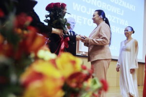 To oni działają na rzecz regionu. Wyróżniony ksiądz, przyrodnik, a także działaczka ludowa - Radio Kielce To oni działają na rzecz regionu. Wyróżniony ksiądz, przyrodnik, a także działaczka ludowa - Radio Kielce