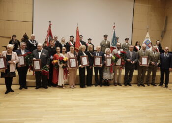 To oni działają na rzecz regionu. Wyróżniony ksiądz, przyrodnik, a także działaczka ludowa - Radio Kielce To oni działają na rzecz regionu. Wyróżniony ksiądz, przyrodnik, a także działaczka ludowa