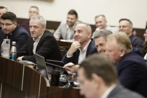 Radni nie przyjęli projektu budżetu Kielc na 2026 rok! - Radio Kielce 18.12.2025. Kielce. Sesja rady miasta / Fot. Jarosław Kubalski - Radio Kielce