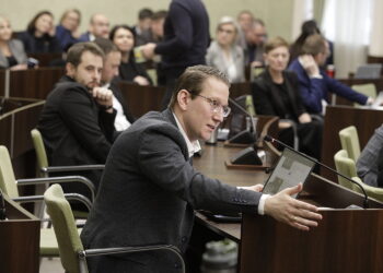 Radni nie przyjęli projektu budżetu Kielc na 2026 rok! - Radio Kielce Radni nie przyjęli projektu budżetu Kielc na 2026 rok!