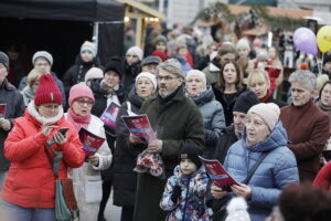 Kielce. Kolędowanie z Radiem Kielce na Rynku - Radio Kielce