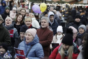 Kielce. Kolędowanie z Radiem Kielce na Rynku - Radio Kielce