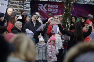 Kielce. Kolędowanie z Radiem Kielce na Rynku - Radio Kielce