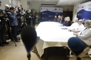 29.12.2025. Kielce. ŚCO. Podpisanie umowy na dofinansowanie budowy Centrum Badań Molekularnych / Fot. Jarosław Kubalski - Radio Kielce