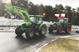 Cedzyna. Protest rolników - Radio Kielce