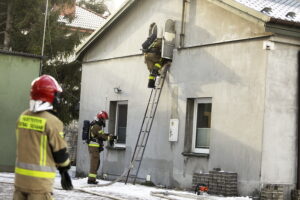Pożar budynku przy ulicy Bodzentyńskiej w Kielcach - Radio Kielce