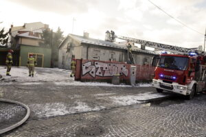 Pożar budynku przy ulicy Bodzentyńskiej w Kielcach - Radio Kielce