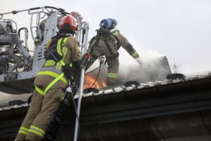 Pożar budynku przy ulicy Bodzentyńskiej w Kielcach - Radio Kielce
