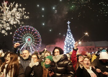 Kielce. Sylwester pod gwiazdami - Radio Kielce 31.12.2025 Kielce. Sylwester pod gwiazdami na Rynku / Fot. Jarosław Kubalski - Radio Kielce