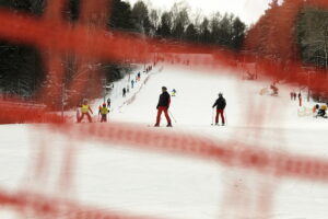Kieleckie stoki przyciągnęły narciarzy - Radio Kielce Kieleckie stoki przyciągnęły narciarzy - Radio Kielce