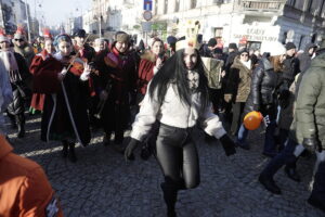 Radosne świadectwo wiary na ulicach stolicy regionu - Radio Kielce Radosne świadectwo wiary na ulicach stolicy regionu - Radio Kielce