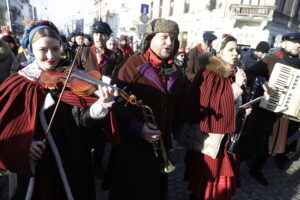 Radosne świadectwo wiary na ulicach stolicy regionu - Radio Kielce Radosne świadectwo wiary na ulicach stolicy regionu - Radio Kielce