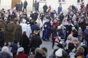 Radosne świadectwo wiary na ulicach stolicy regionu - Radio Kielce Radosne świadectwo wiary na ulicach stolicy regionu - Radio Kielce