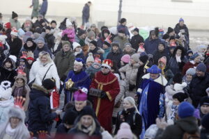 Radosne świadectwo wiary na ulicach stolicy regionu - Radio Kielce Radosne świadectwo wiary na ulicach stolicy regionu - Radio Kielce
