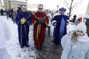 Radosne świadectwo wiary na ulicach stolicy regionu - Radio Kielce Radosne świadectwo wiary na ulicach stolicy regionu - Radio Kielce