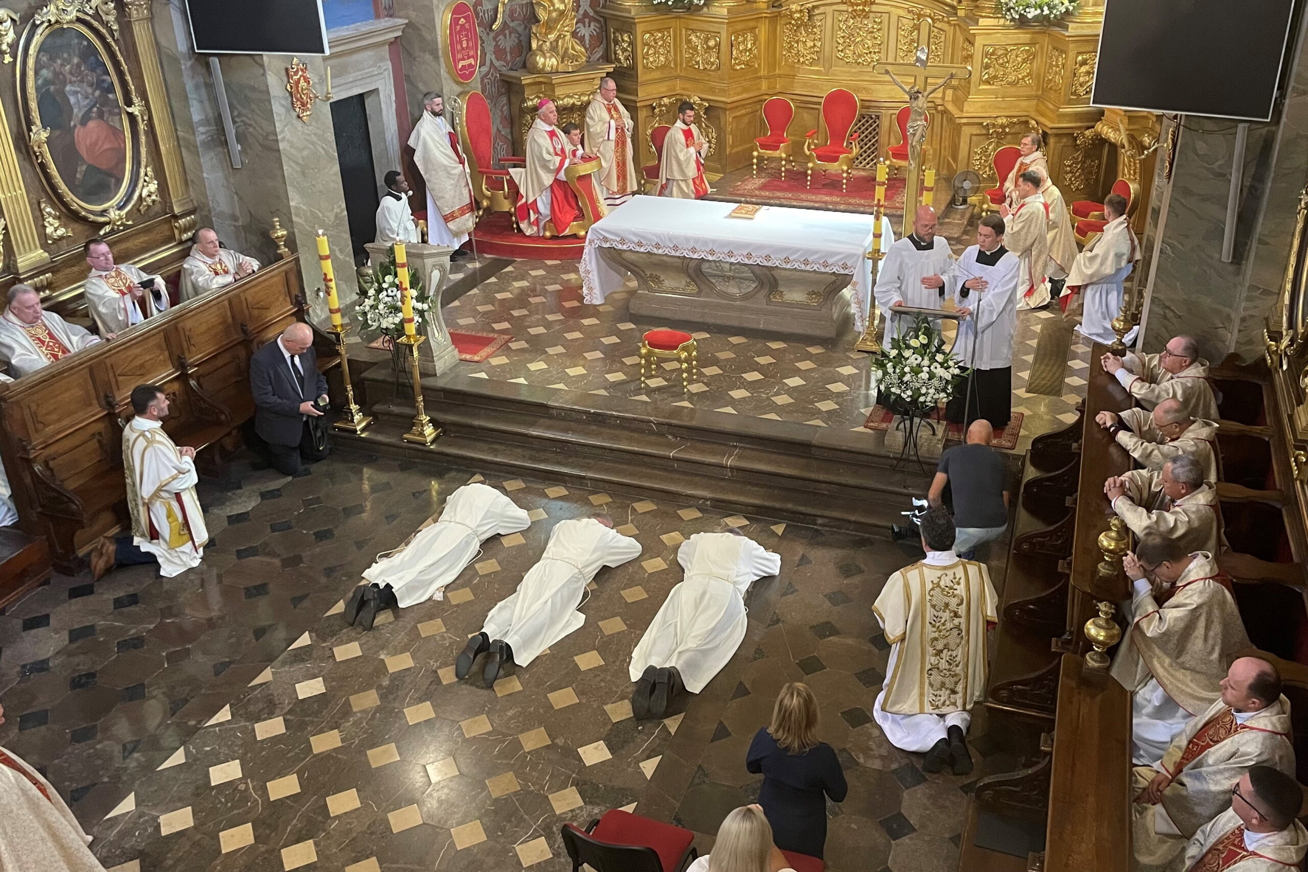 Mają żony i dzieci, a będą mogli głosić kazania i udzielać chrztów