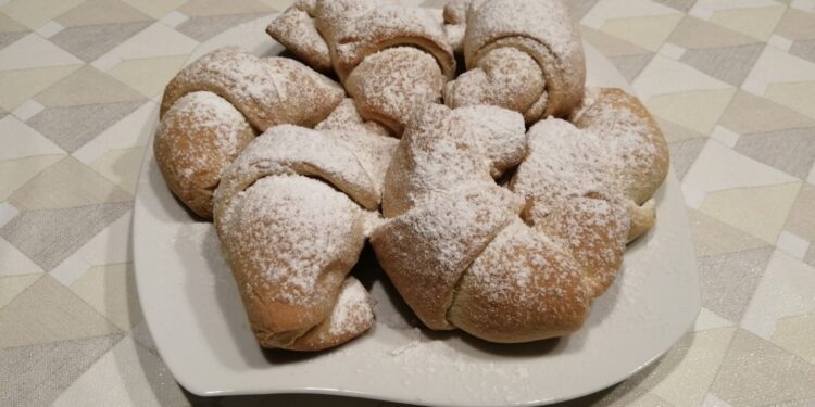 Rogaliki na sylwestrowe i noworoczne przyjęcie