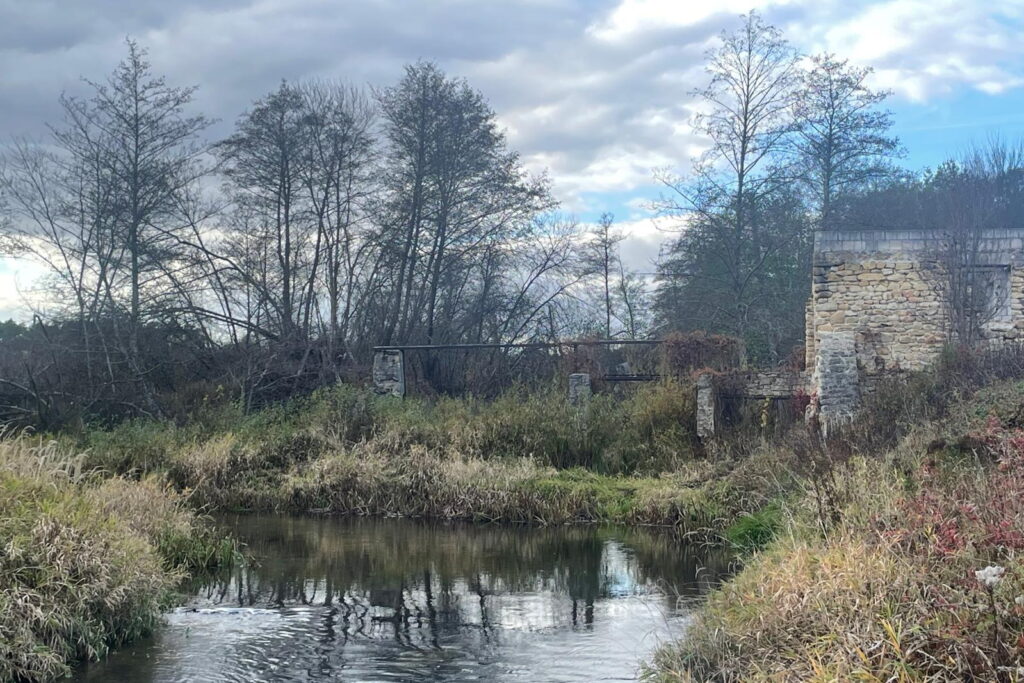 Ruiny owiane mgłą tajemnicy