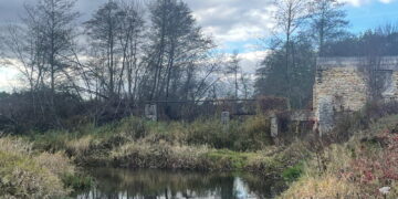 Ruiny owiane mgłą tajemnicy