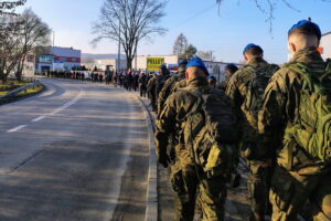 Upamiętnili bohaterów związanych z Białogonem - Radio Kielce