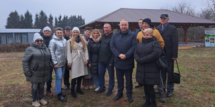 02.12.2025. Ostrowiec Świętokrzyski. Konferencja ws. dotacji dla Rodzinnych Ogrodów Działkowych / Fot. Anna Głąb - Radio Kielce