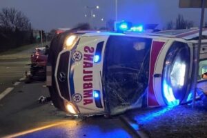 01.12.2025. Ostrowiec Świętokrzyski. Wypadek / Fot. KPP Ostrowiec