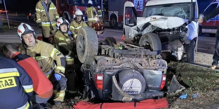 06.12.2025. Sarnia Zwola. Wypadek / Fot. Ratownictwo Powiatu Ostrowieckiego