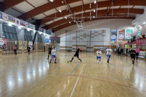 06.12.2024. Bilcza. VIII Mikołajkowy Turniej Charytatywny im. Kamila Pastuszki w piłce nożnej / Fot. Kamil Król - Radio Kielce