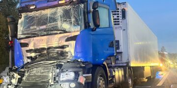 03.12.2025. Kostomłoty Drugie. Kolizja / Fot. policja