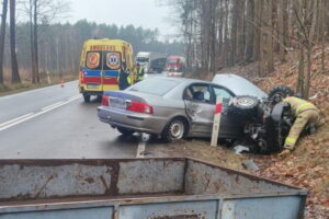 Poważny wypadek na drodze krajowej. W akcji ratownicy - Radio Kielce Poważny wypadek na drodze krajowej. W akcji ratownicy - Radio Kielce