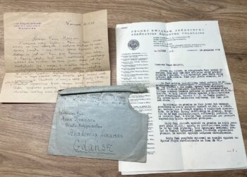 Elementy z kolekcji przekazanej przez Macieja Juniszewskiego. / Fot. Dorota Klusek - Radio Kielce