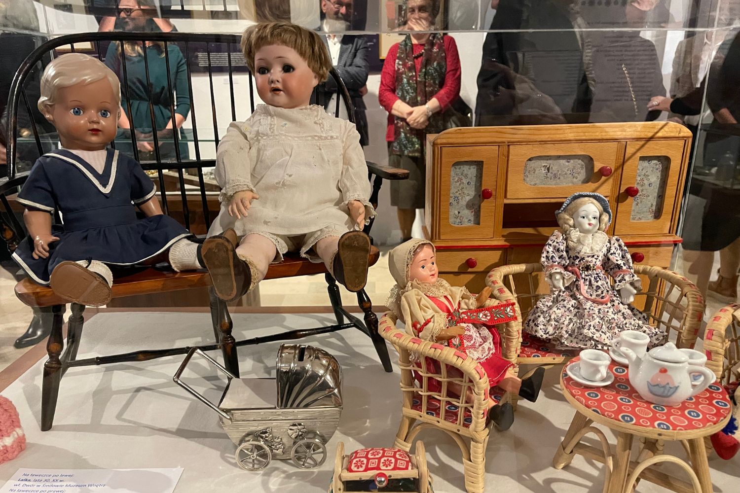 Świat dawnych zabawek i lalek w Śmiłowie