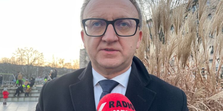 Władze powiatu sandomierskiego inwestują w zieloną energię i edukację