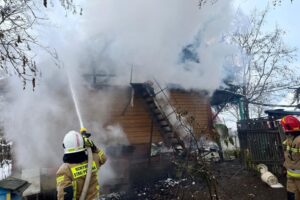 Pożar drewnianego domu w powiecie staszowskim