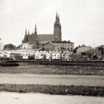 Kielce. Rondo Gustawa Herlinga-Grudzińskiego. Lata 1970-1975 / źródło: fotopolska.eu; fot. Andrzej Wyczałkowski