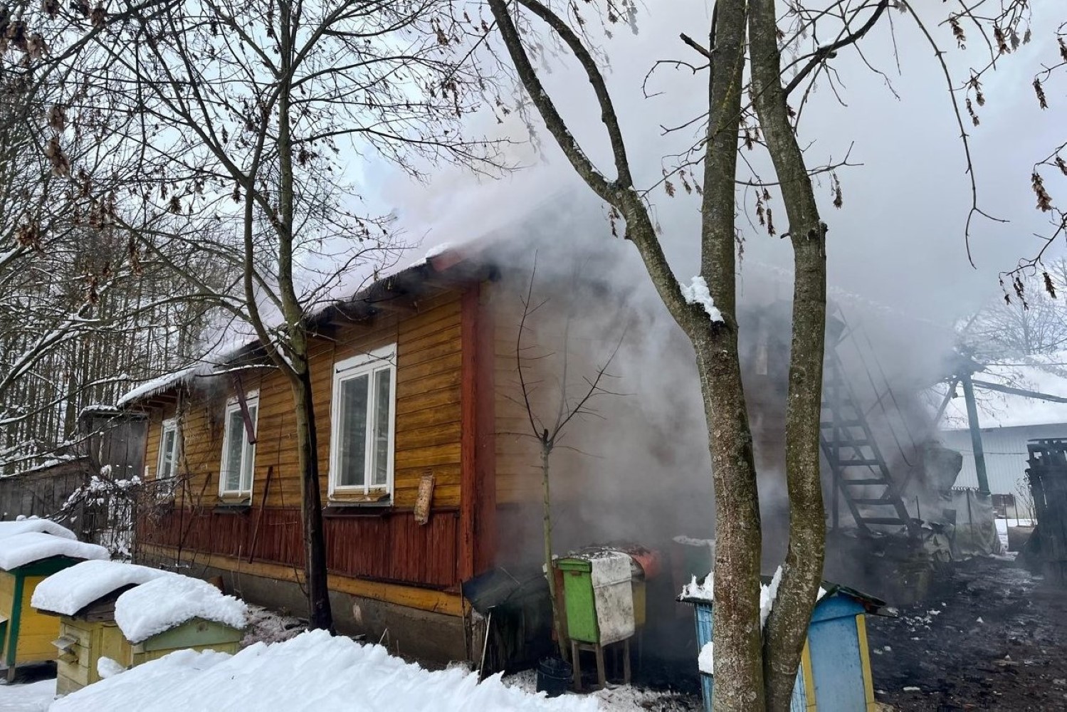 Pożar drewnianego domu w powiecie staszowskim