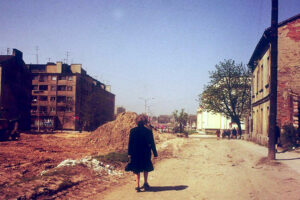 Kielce. Aleja IX Wieków Kielc. Lata 1970-1973. Budowa Alei IX Wieków Kielc - widok w kierunku skrzyżowania z ulicą Warszawską / źródło: facebook.com/kieleckieinwestycje