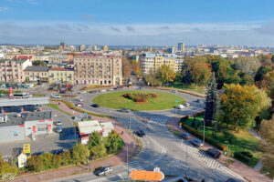 Kielce. Rondo Jerzego Giedroycia. Październik 2023 roku / źródło: fotopolska.eu