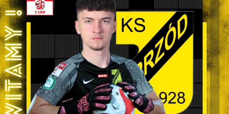 Debiutował w II lidze, teraz zagra w Jędrzejowie