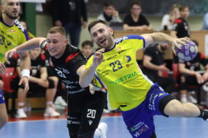 Udana inauguracja szczypiornistów - Radio Kielce