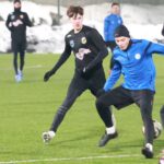 Mocno zapracowani piłkarze Staru Starachowice - Radio Kielce 30.01.2026. Łagów. Mecz Moravia Kopalnia Morawica - Star Starachowice / Fot. Karol Kochańczyk